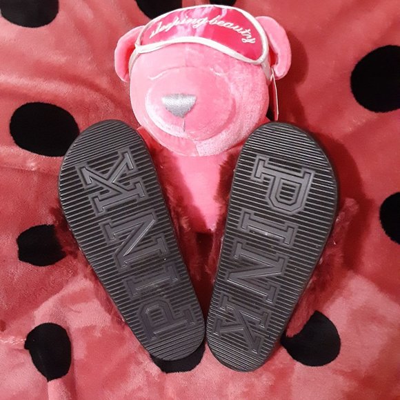 💗VS PINK SLIPPERS NWOT - Picture 2 of 4
